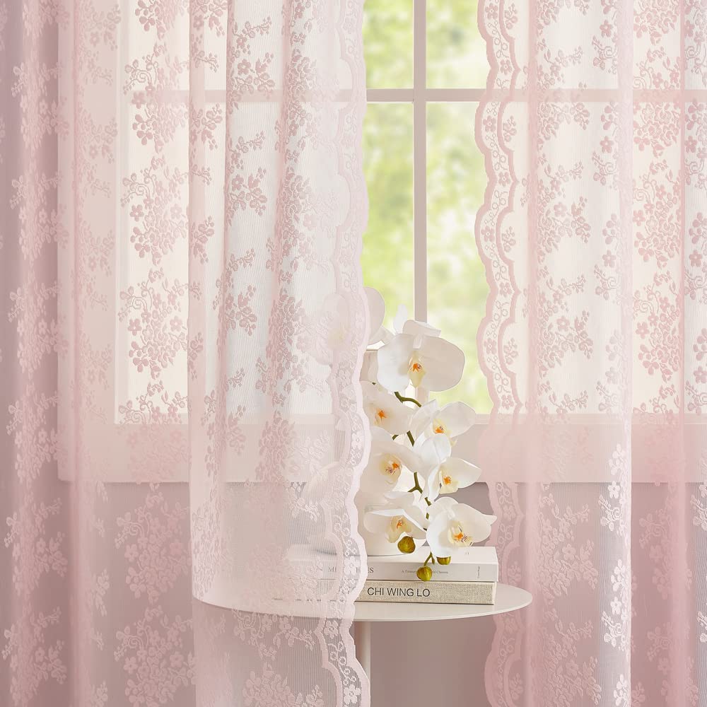 French Cottage Bedroom Decor Ideas: pink floral curtain