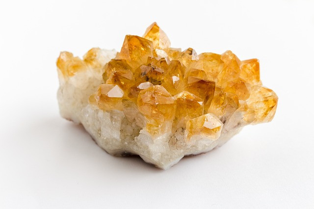 Crystals Help with Manifestation: picture of citrine crystal