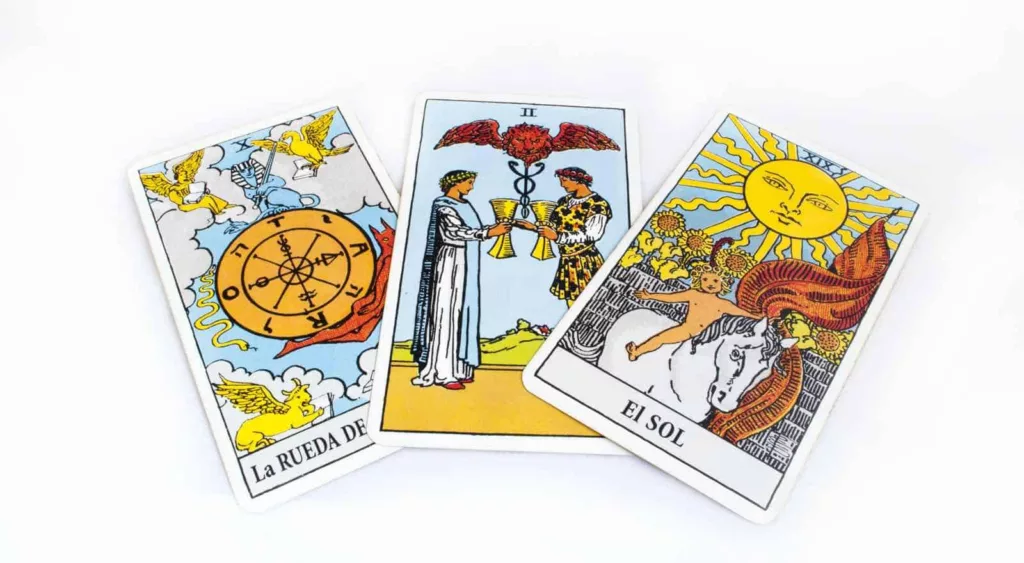 How to read tarot cards for beginners: 3 cards spread