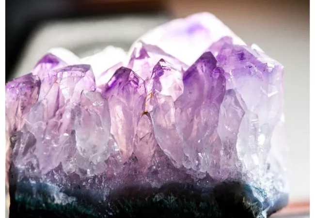 Crystals and Gemstones for Healing: amethyst